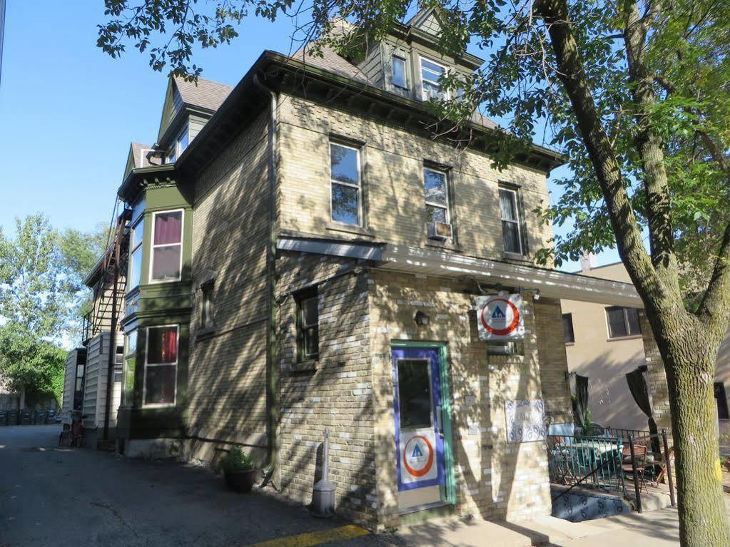 Hi - Madison Hostel Luaran gambar
